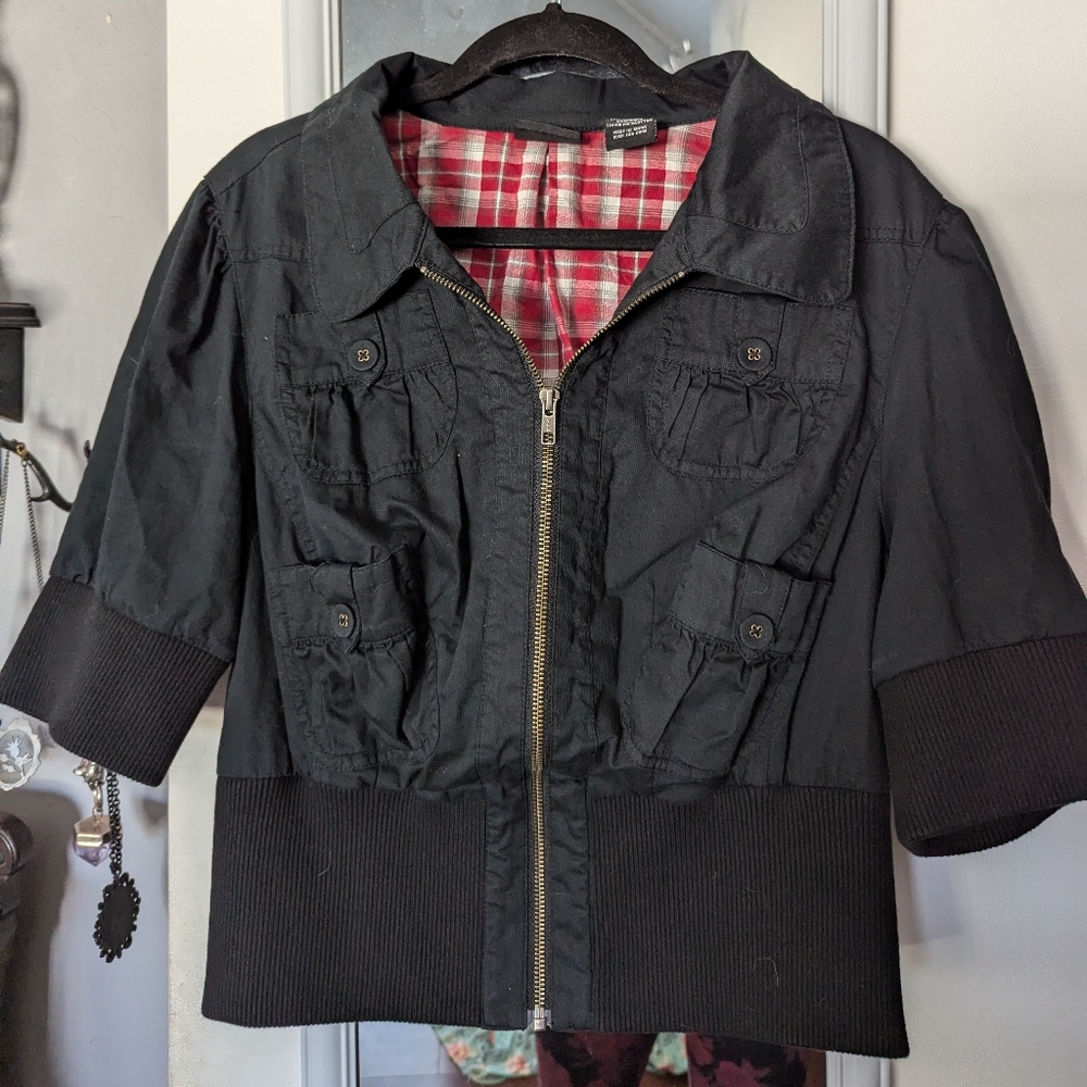 Short sleeve crop twill jacket